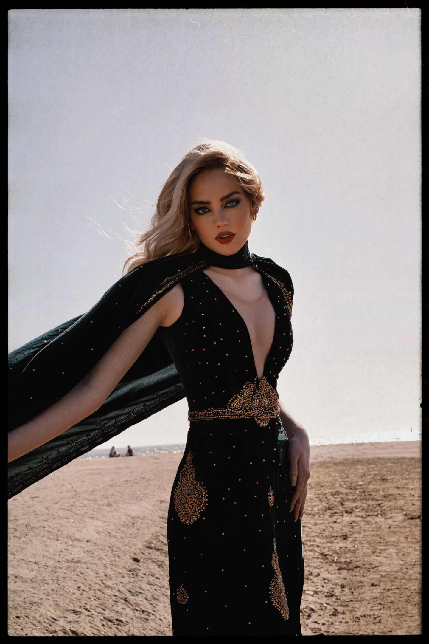 Light &amp;amp; Shadow editorial by Atlantis Studios with Hailey Thompson for Rebel Magazine